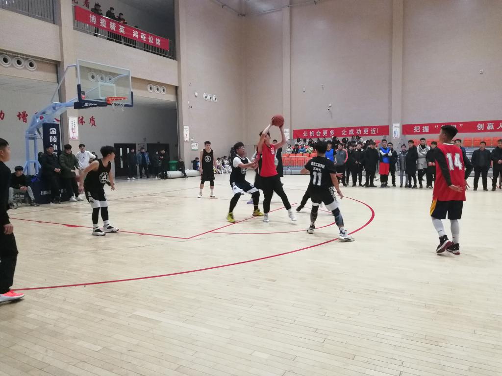 谈球吧app下载
