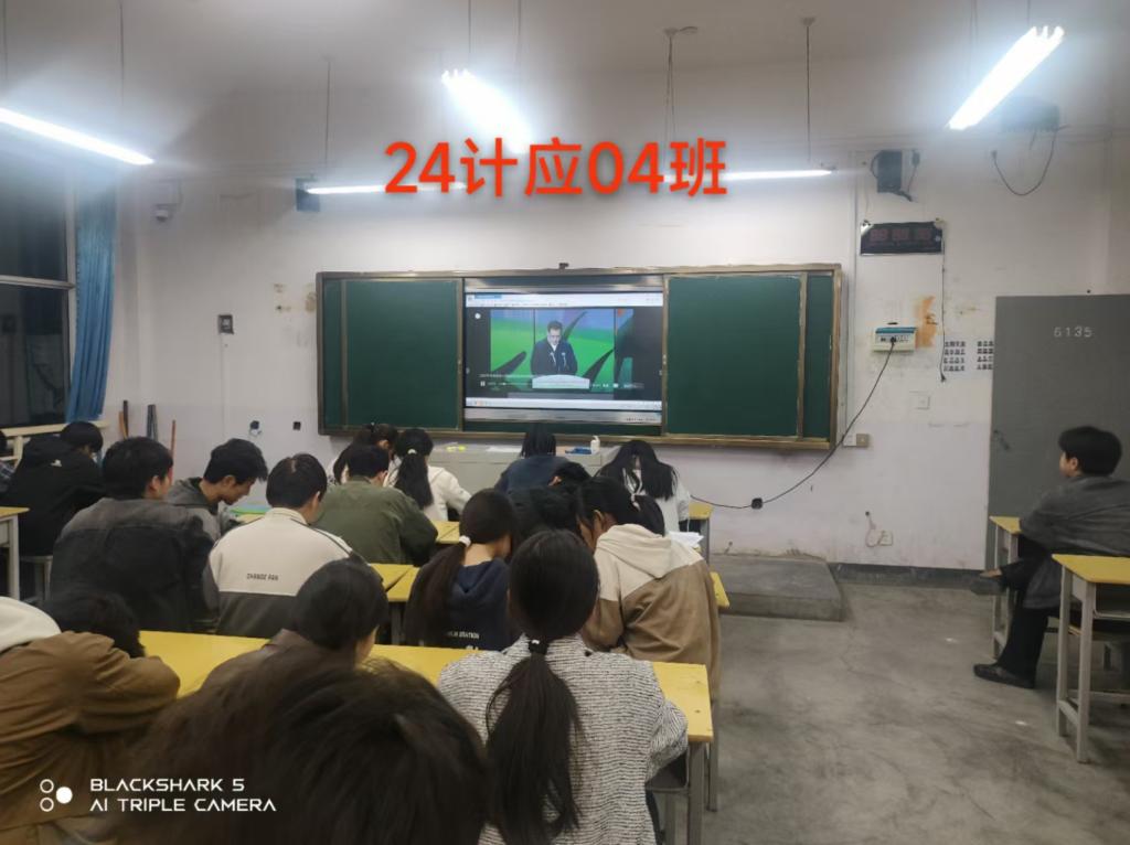 谈球吧app下载