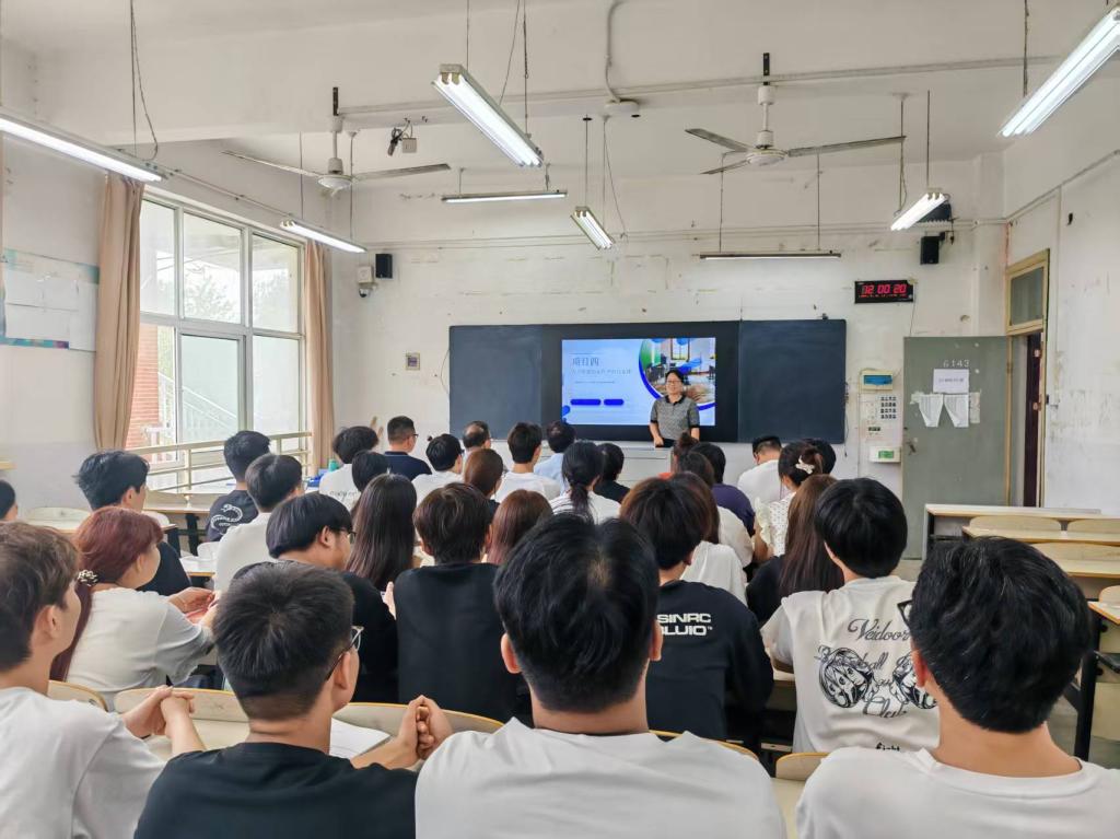 谈球吧app下载