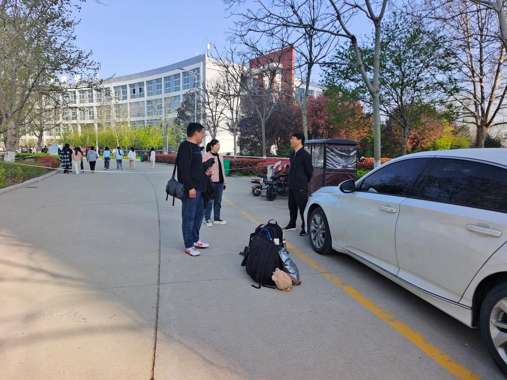 谈球吧app下载