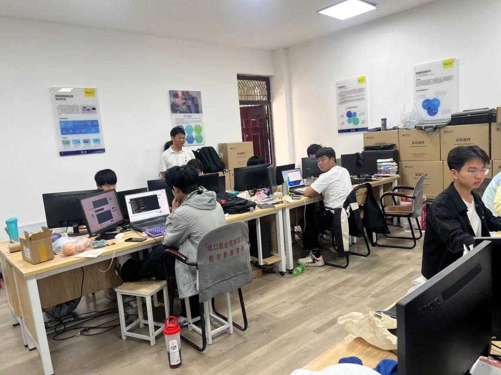 谈球吧app下载
