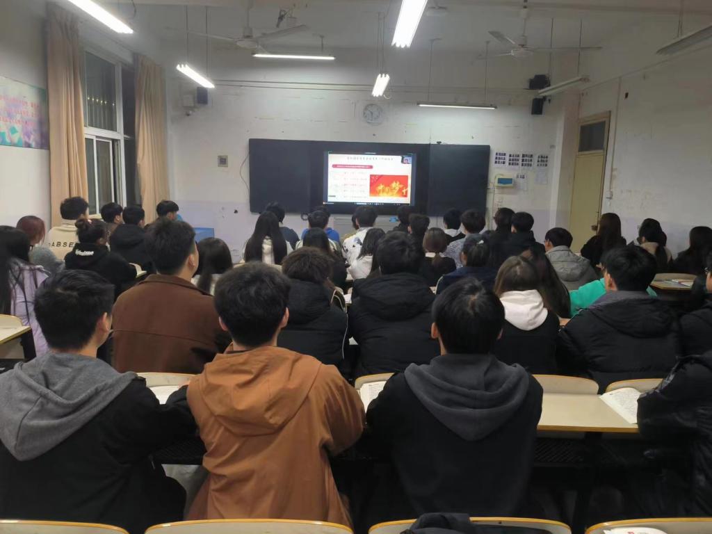 谈球吧app下载