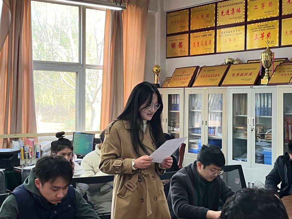 谈球吧app下载