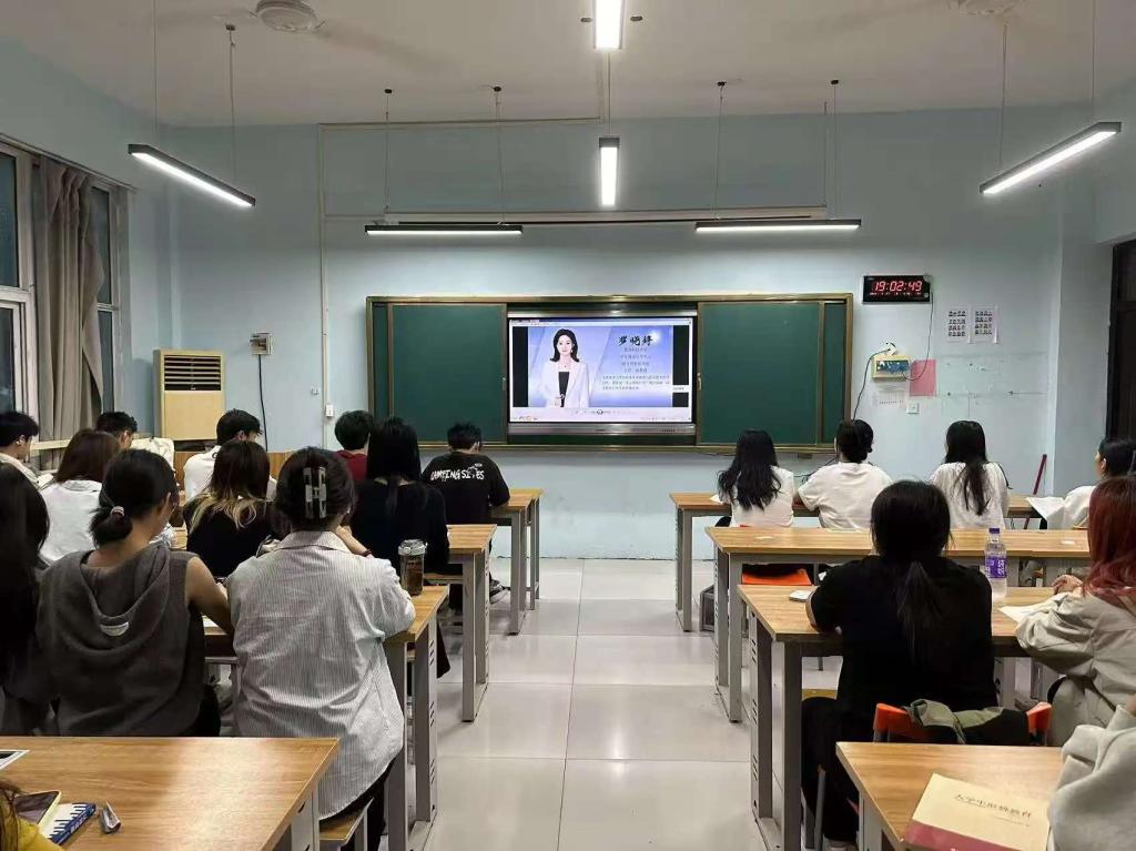 谈球吧app下载