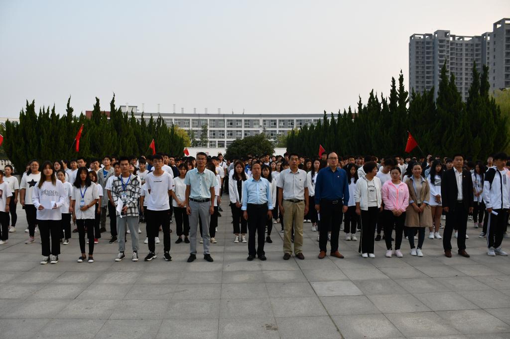谈球吧app下载