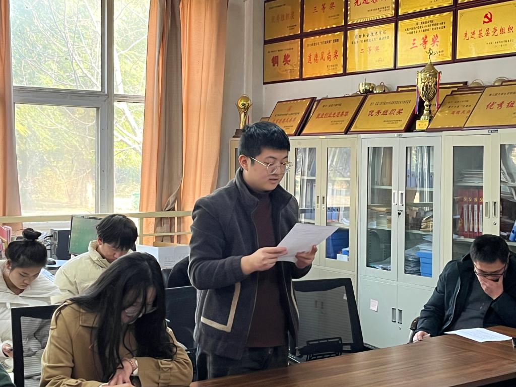 谈球吧app下载