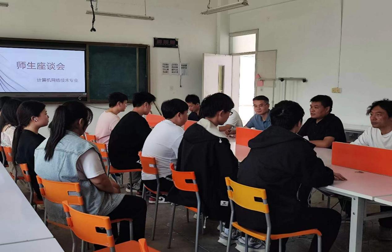 谈球吧app下载