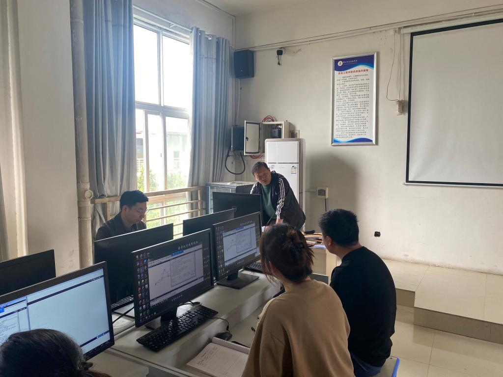 谈球吧app下载