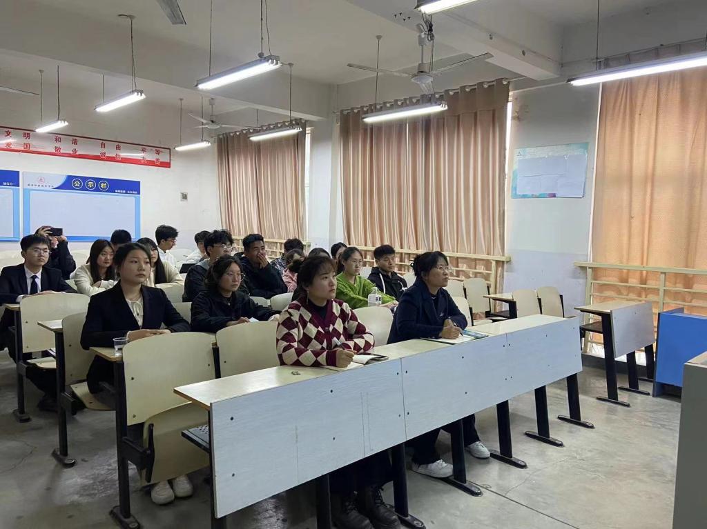 谈球吧app下载