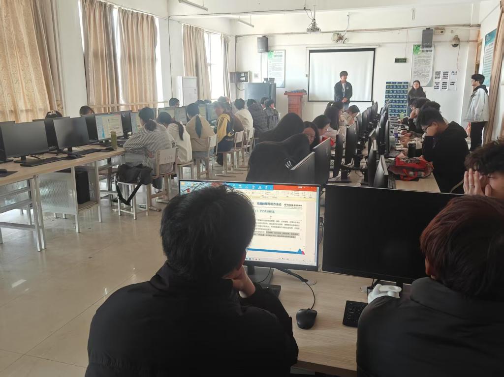 谈球吧app下载