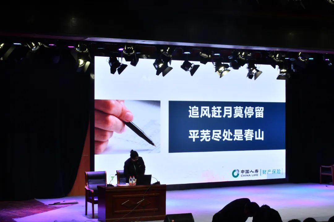 谈球吧app下载