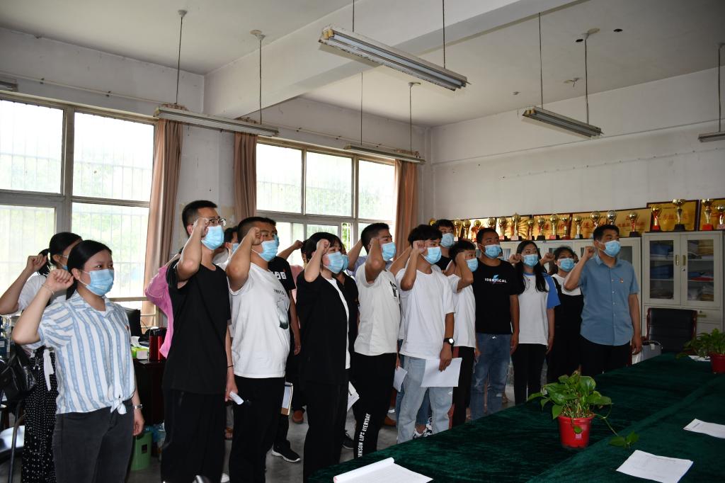 谈球吧app下载
