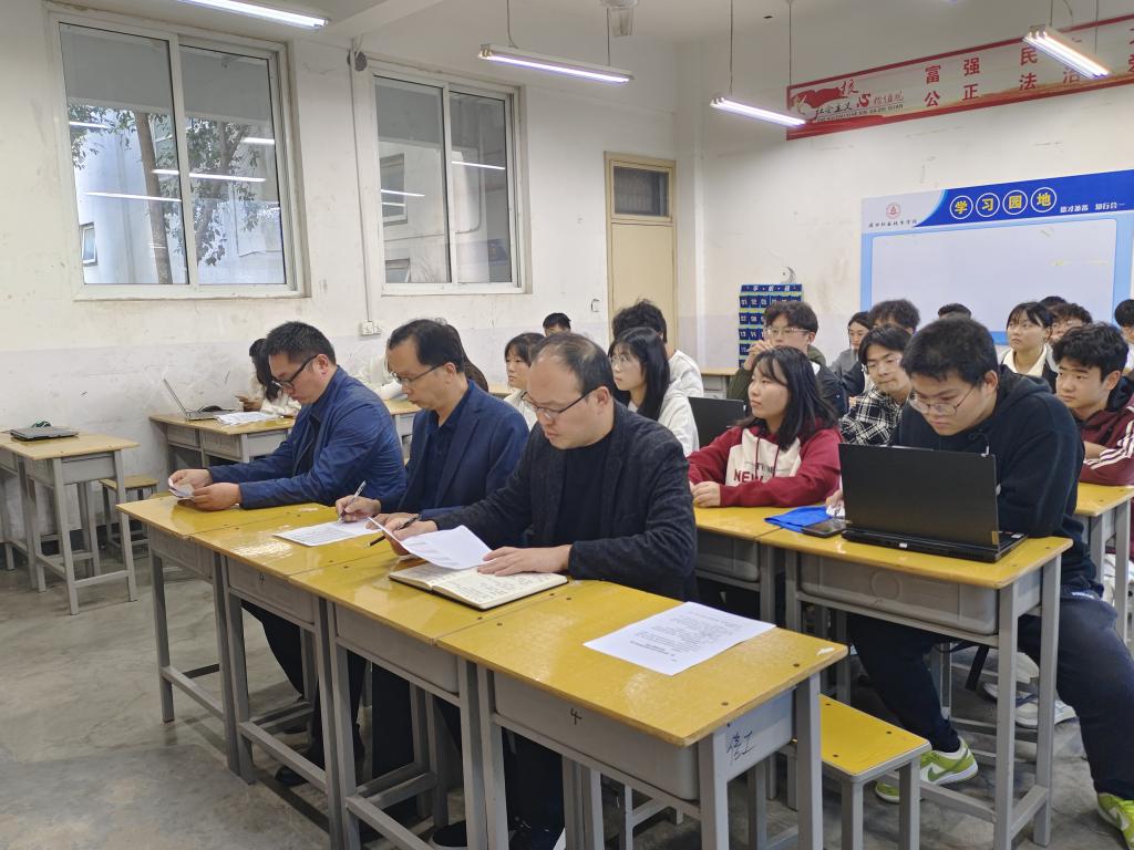 谈球吧app下载